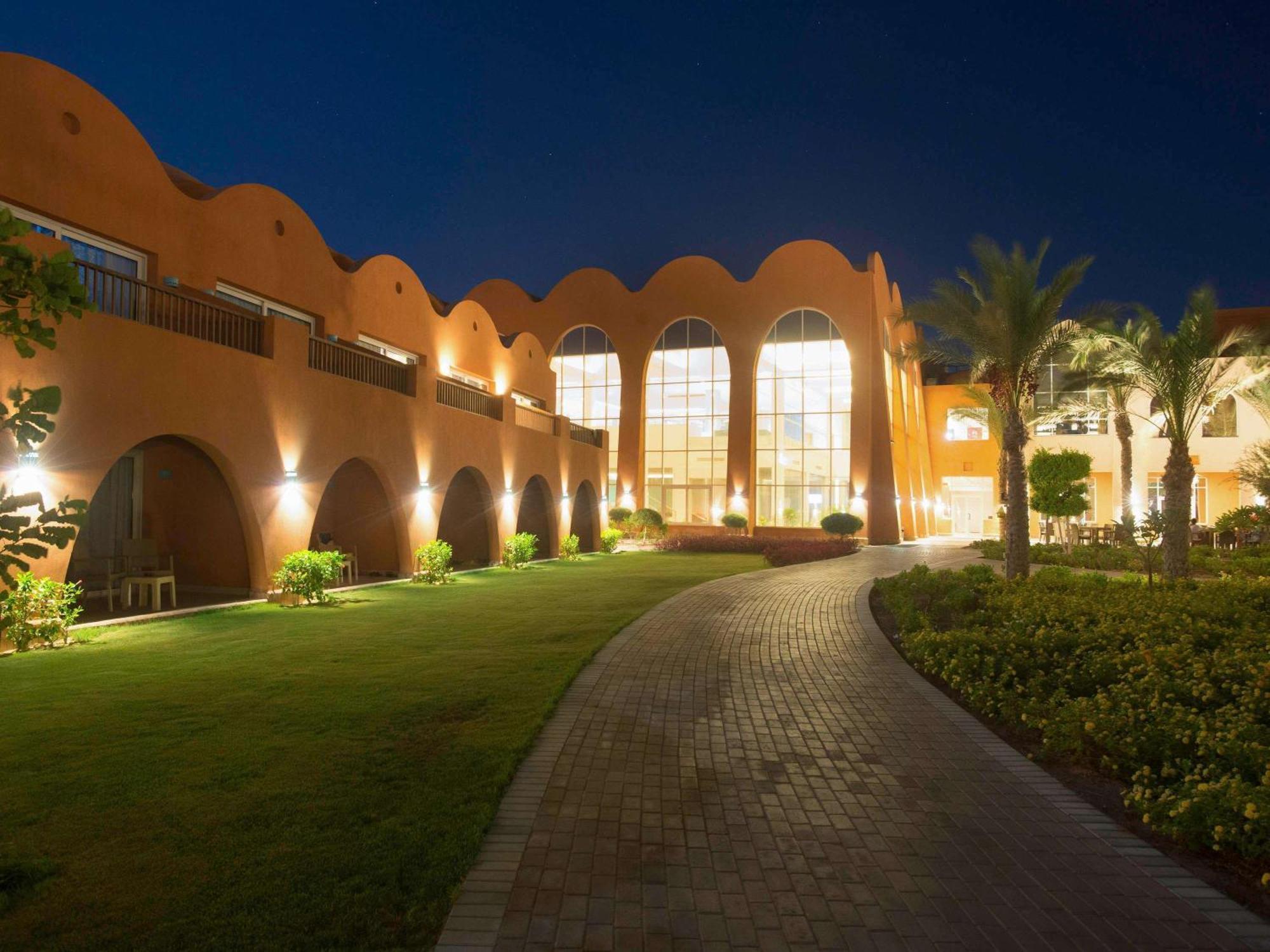 Novotel Marsa Alam Beach Resort El Qoseir Exterior photo